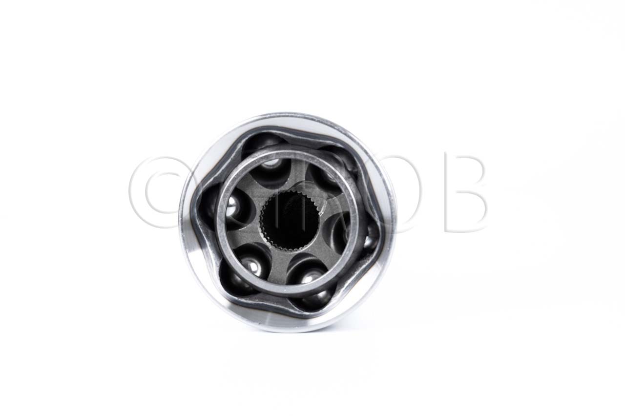 Junta V.C. Ext. Escalade 17-18 Silverado 2500 HD 17-21 Silverado 3500 17-23 Suburban 1500 17-18 Tahoe 17-20 Sierra 2500 17-18 Sierra 2500 HD 11-18 Sierra 3500 17-18