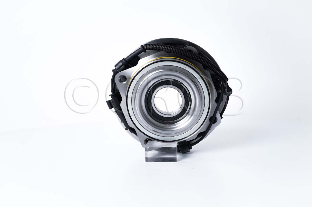 Maza de Rueda Del. F-250 Super Duty 11-23 F-350 Super Duty 11-23 F-450 Super Duty 11-19 F-550 Super Duty 11-19