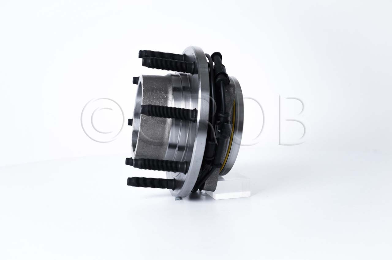 Maza de Rueda Del. F-250 Super Duty 11-23 F-350 Super Duty 11-23 F-450 Super Duty 11-19 F-550 Super Duty 11-19