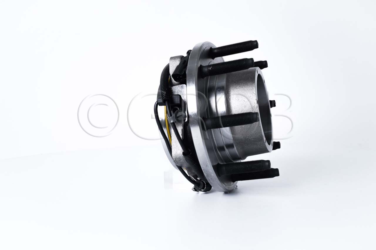 Maza de Rueda Del. F-250 Super Duty 11-23 F-350 Super Duty 11-23 F-450 Super Duty 11-19 F-550 Super Duty 11-19