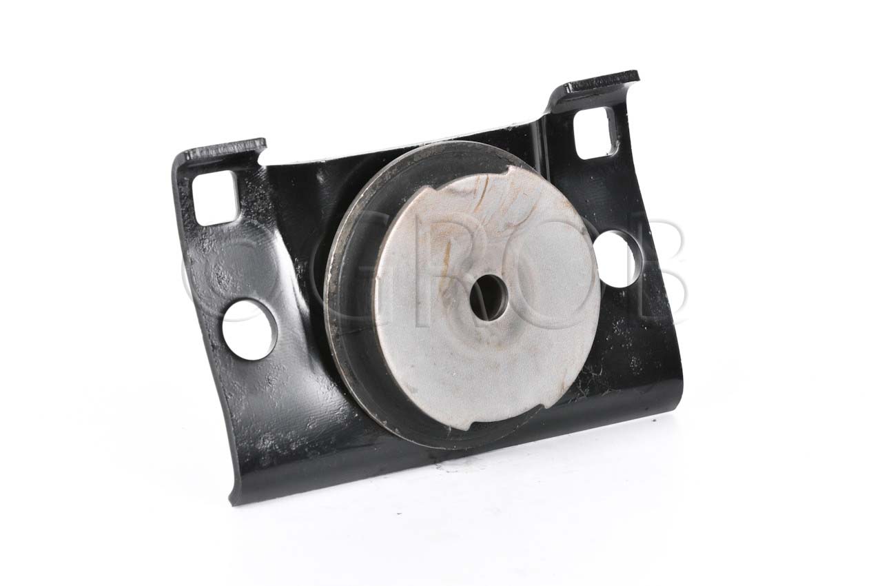 Soporte Motor Front. Der. Izq. QX56 04-10 Armada 05-15 Armada 07-15 NV2500 12-17 NV3500 12-17 Pathfinder 04-12 Titan 04-15 Titan 05-15