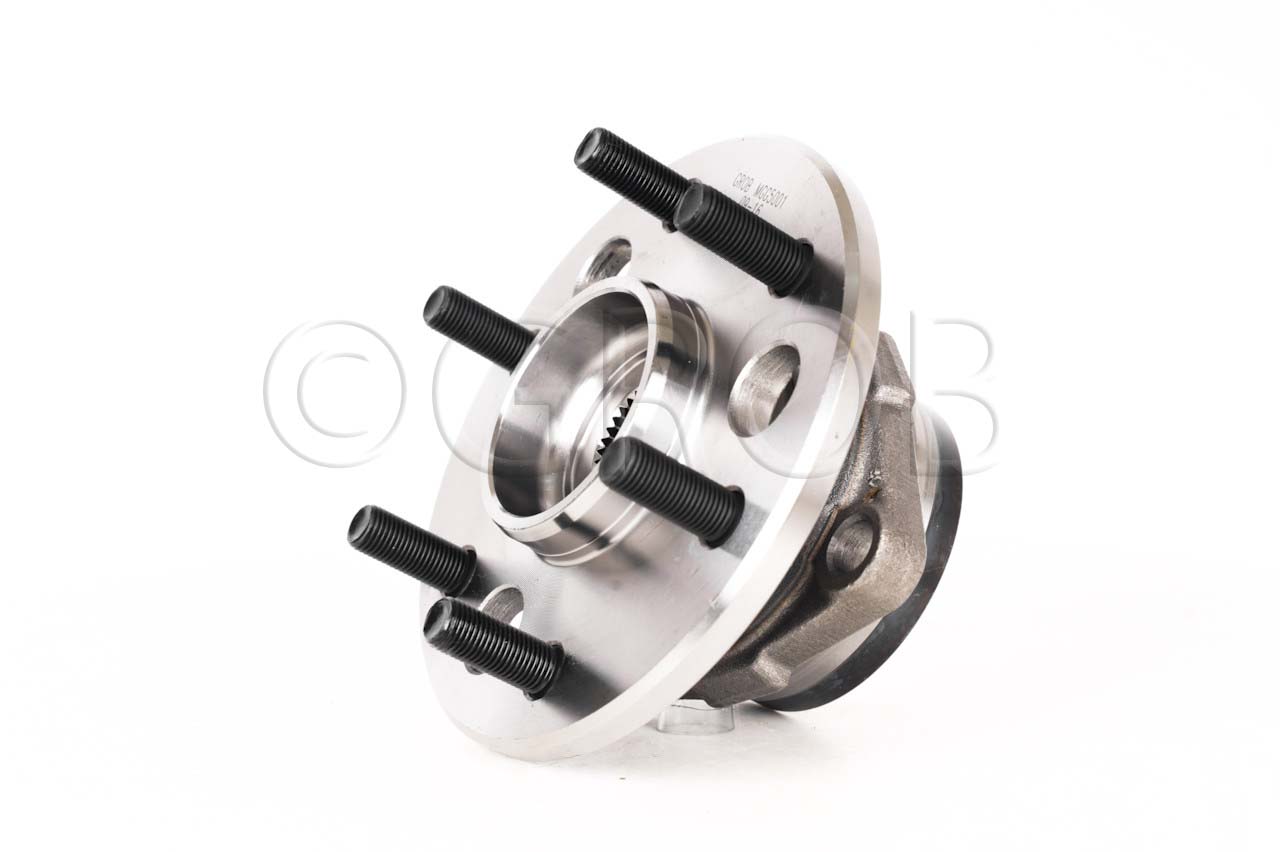 Maza de Rueda Del. Blazer K1500 4X4 88-91 C-1500 4X4 88-91 C-2500 4X4 88-94 Pick K1500 4X4 88-94 Suburban 4X4 88-94