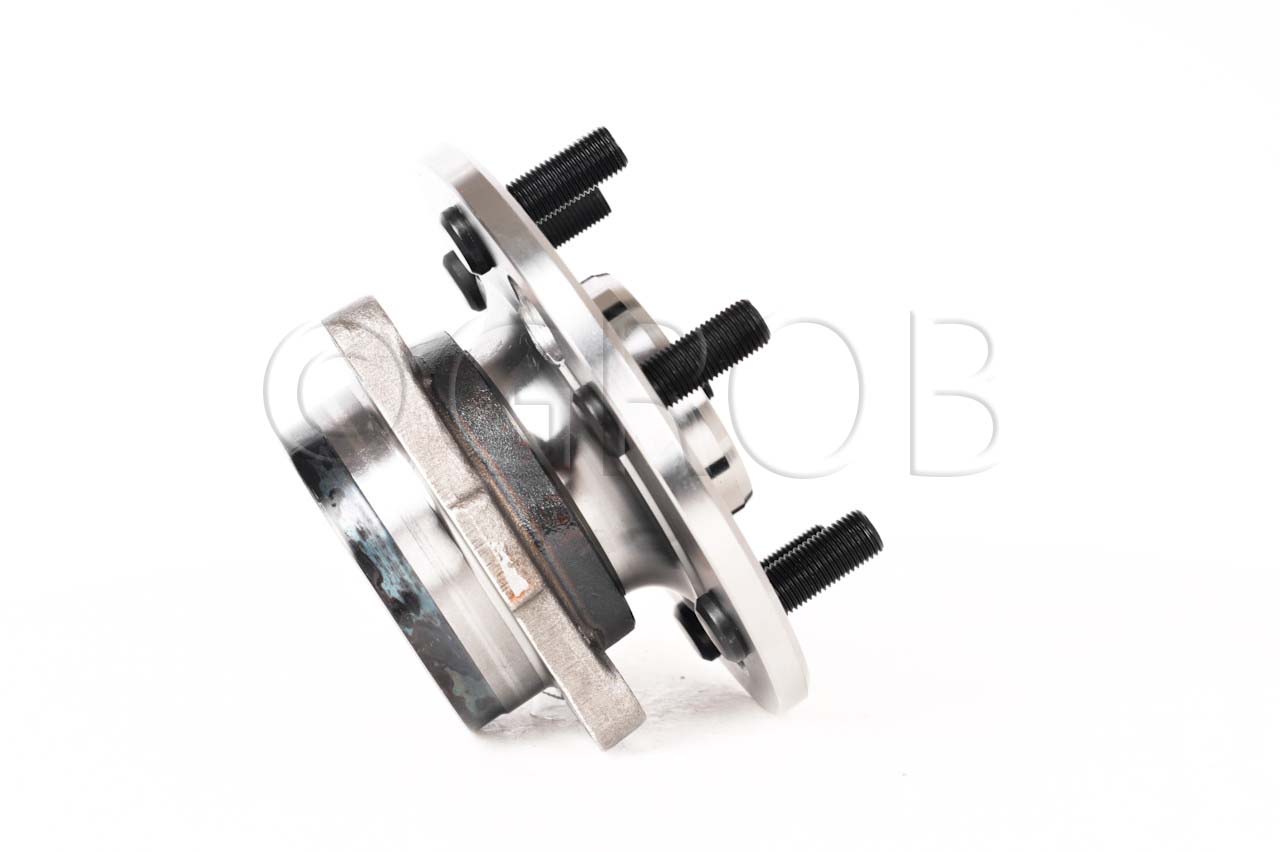 Maza de Rueda Del. Blazer K1500 4X4 88-91 C-1500 4X4 88-91 C-2500 4X4 88-94 Pick K1500 4X4 88-94 Suburban 4X4 88-94
