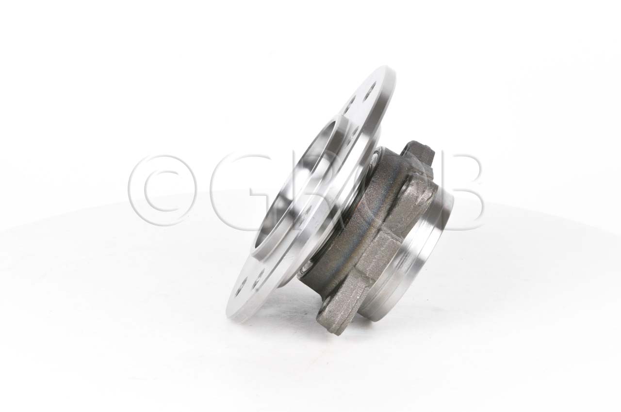Maza de Rueda Del. C-2500 4X4 95-98 Suburban 4X4 95-98