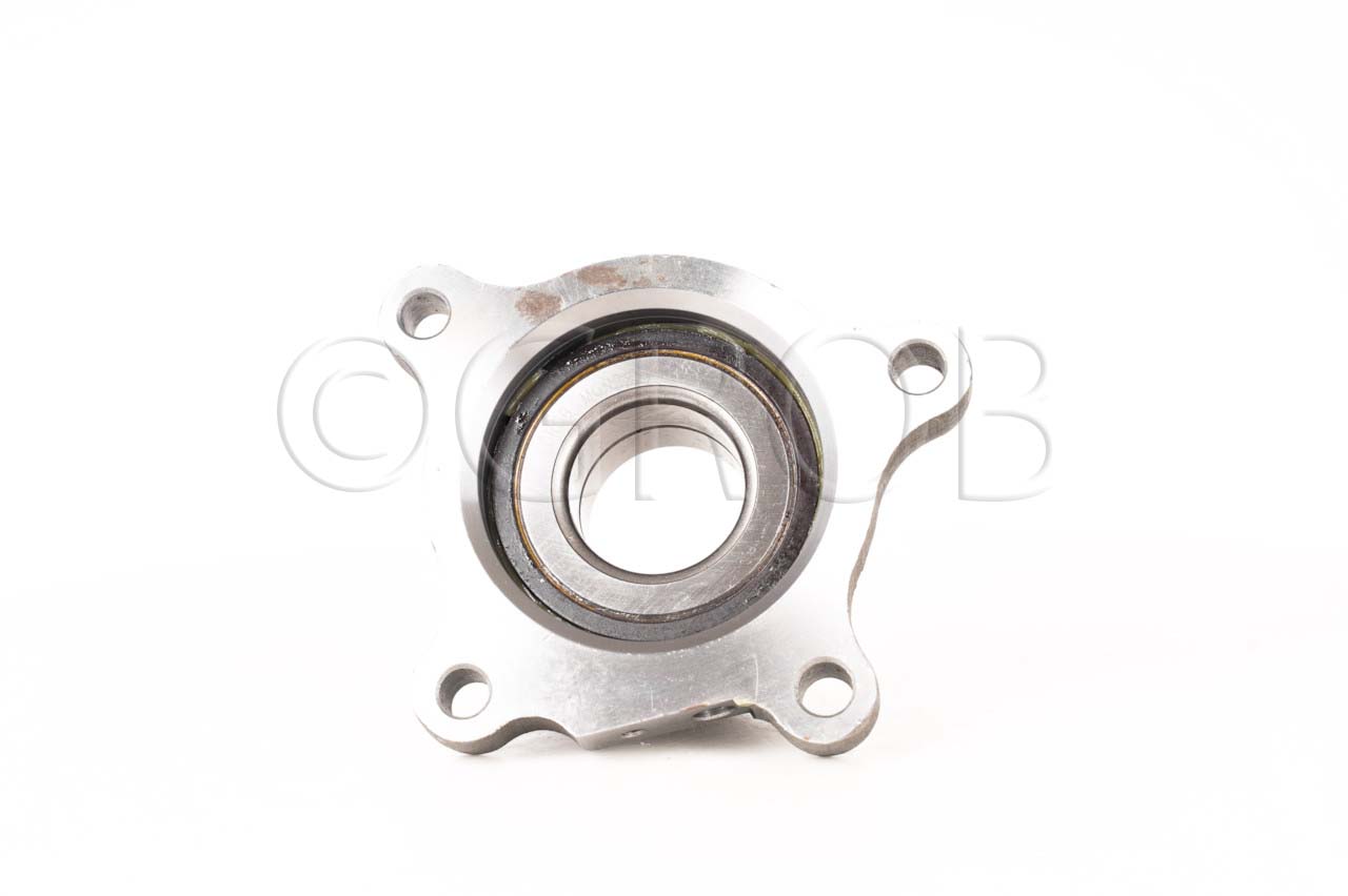 Maza de Rueda Tras. Der. 4-Runner 03-09 FJ Cruiser 08-13