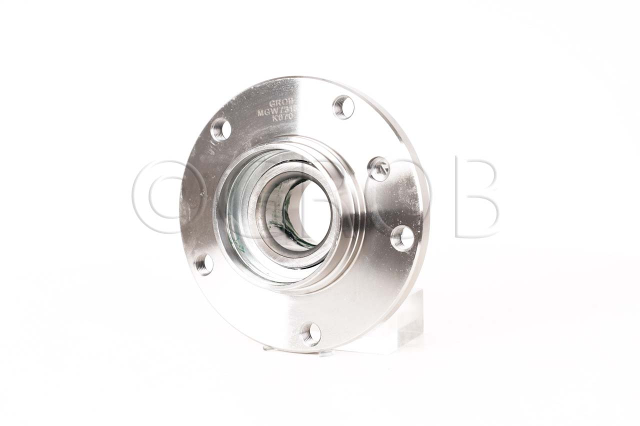 Maza de Rueda Del. 318i 91-01 320i 91-01 323i 91-01 325i 91-01 328i 91-01 330i 91-01 530i 91-01 540i 91-01 Serie 3 (E46) 99-05 Z3 96-02 Z4 03-09